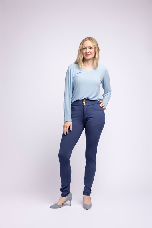 Laurel' Curve hugging high-wasited button -down jeans